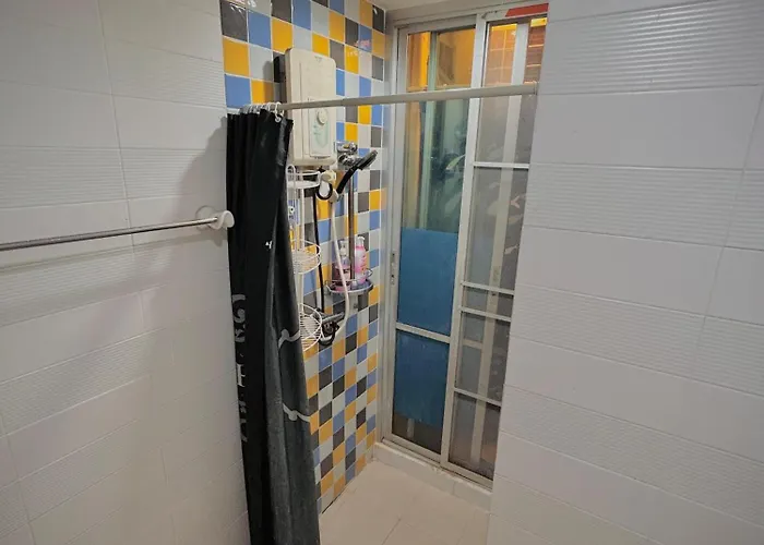 Apartment Stylish Furnished, Pool View Prime Location